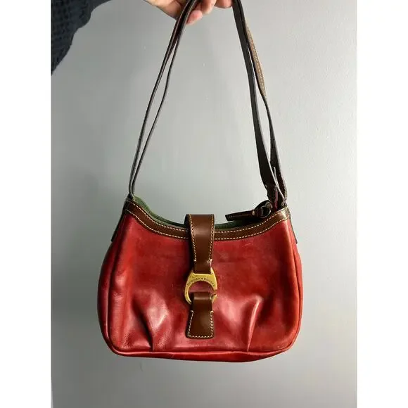 Dooney & Bourke red leather Derby shoulder bag. - Picture 1 of 6